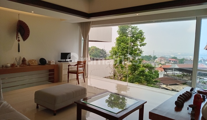 Rumah 4 Lantai View Pegunungan @ligar Sayap Dago.bandung