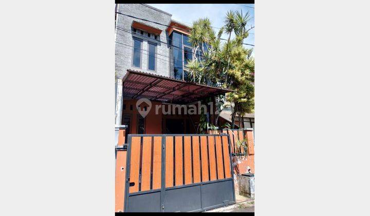 Rumah di Bogor Nyaman dan Sejuk 1