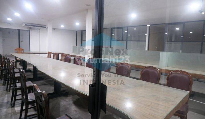 GUDANG SHOWROOM STRATEGIS WIYUNG 2