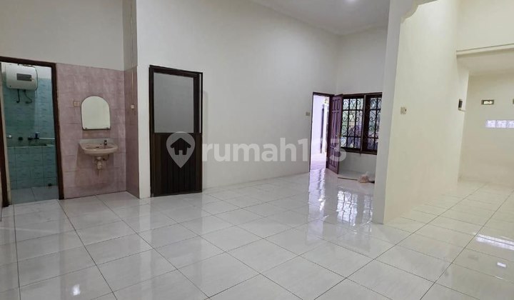 Rumah Lebak Indah Jaya Strategis, Siap Huni 2