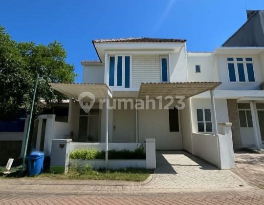 Rumah Taman Puspa Raya Citraland Strategis Furnish Row 3 Mobil 1