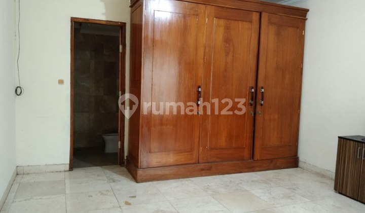 Rumah Villa Bukit Indah Pakuwon Indah Strategis Siap Huni Furnish Marmer 2