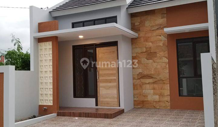 Rumah baru strategis Arcamanik dekat sport Jabar SD mutiara bunda 1