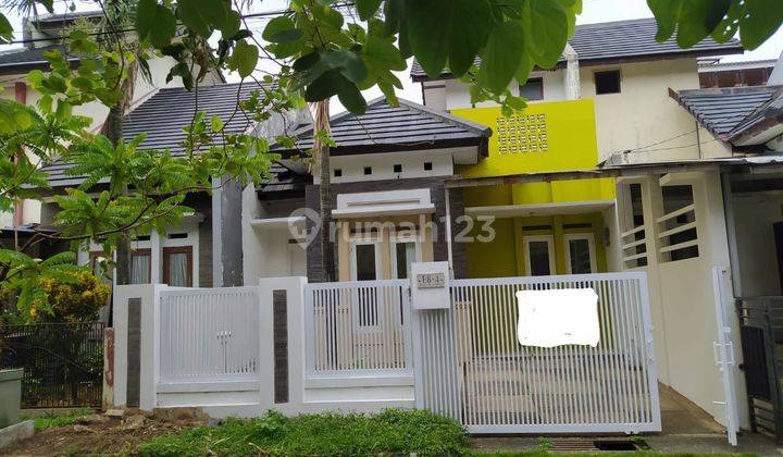 tampak depan jual rumah di buah batu