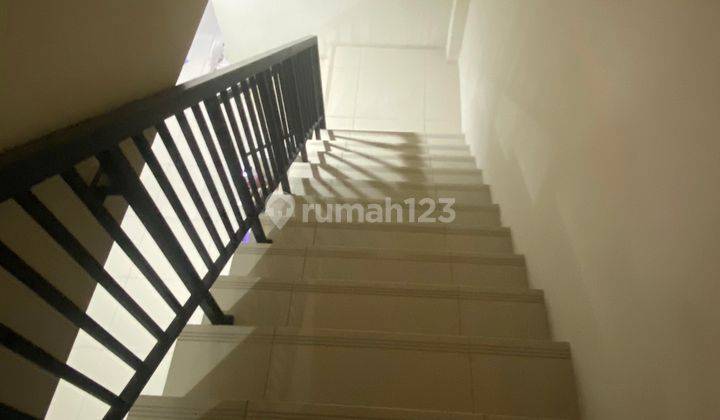  Ruko di Green Lake City 286 m² Unfurnished 5