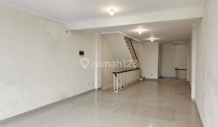 Sewa di Green Lake City Ruko Unfurnished 5