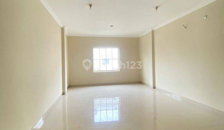  Ruko di Green Lake City 286 m² Unfurnished 1