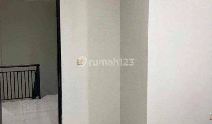 Sewa Rumah Murah Semi Gurnish Siap Huniii  2