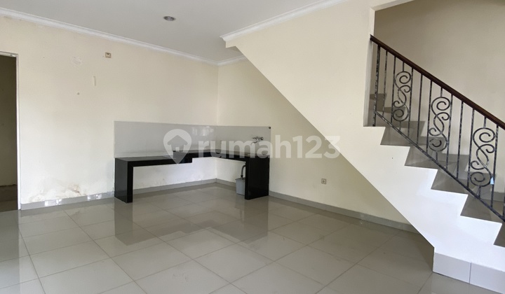 Disewakan Rumah Murah Meriah Hoek Siap Huni 2
