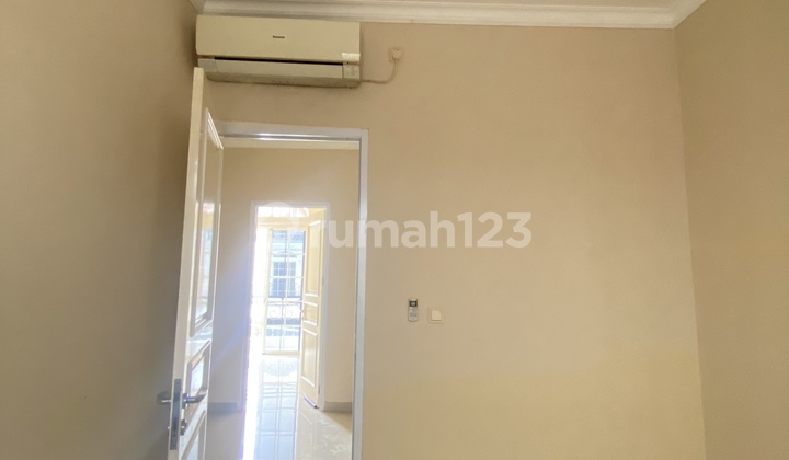 Disewakan Rumah Siap Huni Full Bangunan  2