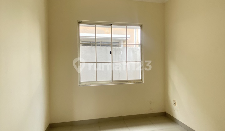 Disewakan Rumah Cluster Europe 6x15 Bagus 2