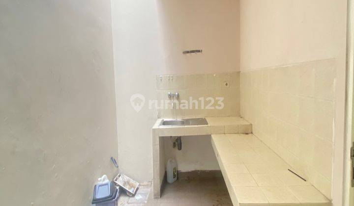  Rumah Kontrakan Unfurnished Bagus di Green Lake City 2