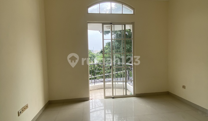 Disewakan Rumah Hoek Murah Dekat Danauuu  2