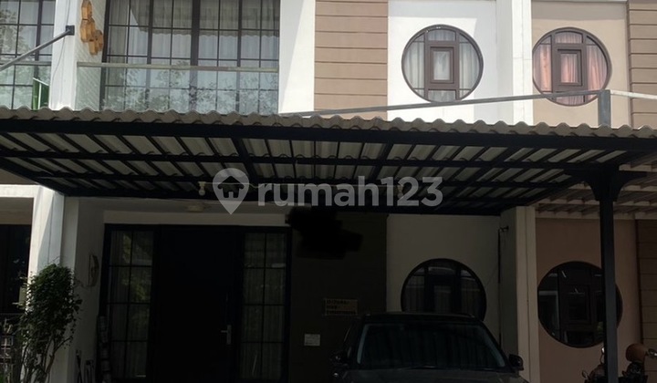 Disewakan Rumah Murah Dua Lantai di Green Lake City
