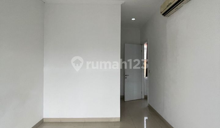 Rumah Dua Lantai Di Green Lake City Bagus 2