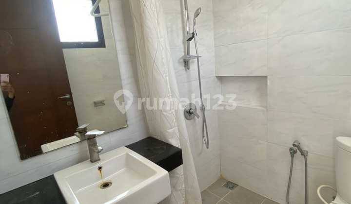 For Rent Nice Corner House Ready to Occupy Nice!!! 2