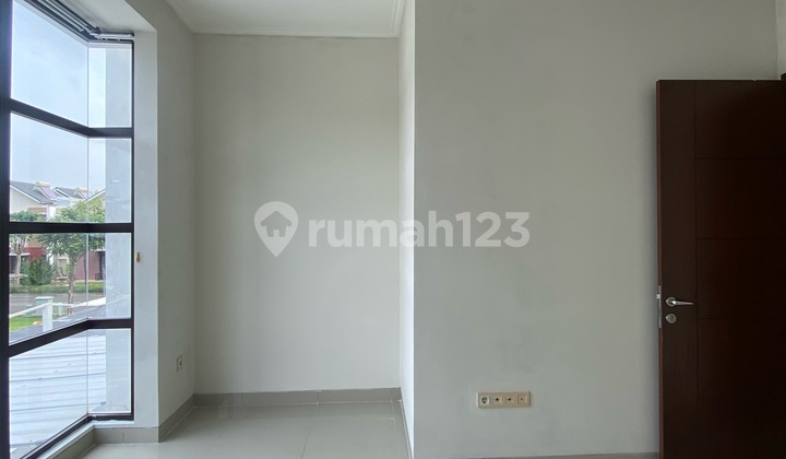 Sewa Rumah Dua Lantaiii 4x15 Ready Siap Huni 2