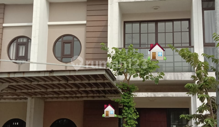 Disewakan Rumah Bagus di Green Lake City