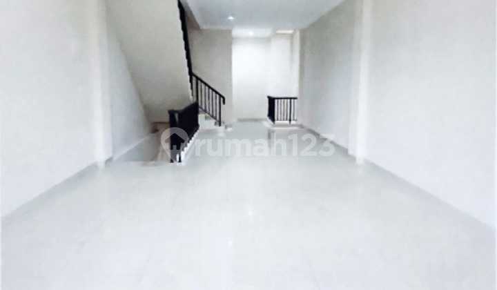 Disewakan Segera Ruko Hadap Jalan Rayaa 