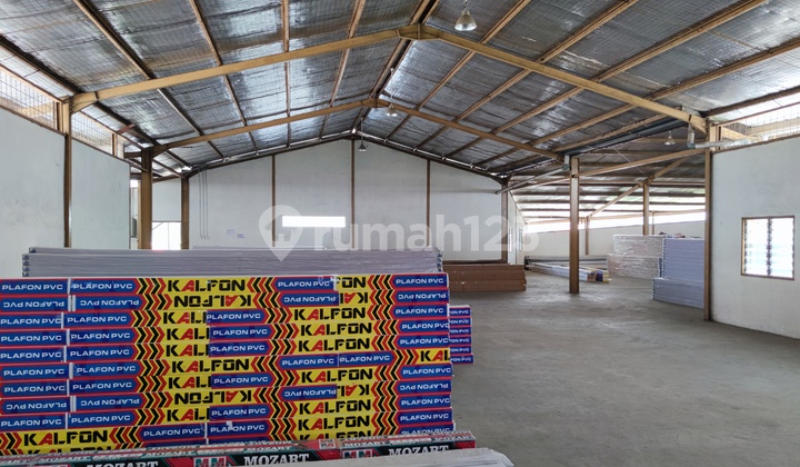 Warehouse on Karanggan Street, access to Cibinong Toll, Citeureup, and Karanggan. Warehouse on Karanggan Street, access to Cibinong Toll, Citeureup, and Karanggan.