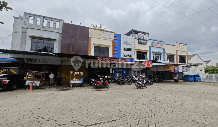 Ruko di Sentul kawasan ramai Ruko di Sentul kawasan ramai