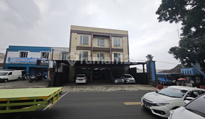 3 Attached Shophouses on Jl Raya Tajur, Close to Hyundai and Wuling Showrooms. 2