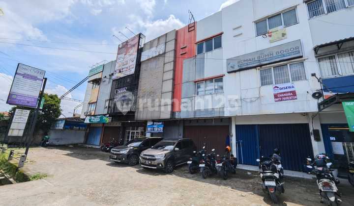 Segita Emas Semplak Yasmin Shophouse Near McDonald's and Holland Bakery 2