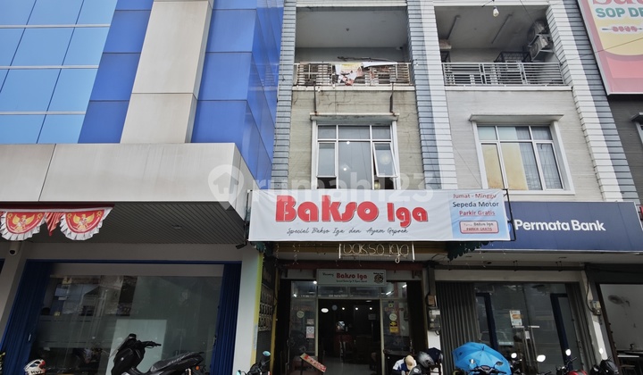 Mayor Oking Shop House Near BCA Bank, Holland Bakery, and Cibinong Toll Road Mayor Oking Shop House Near BCA Bank, Holland Bakery, and Cibinong Toll Road