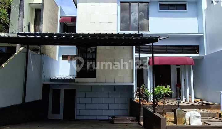 Dalam Komplek Dekat Citos Dan Pim Siap Huni