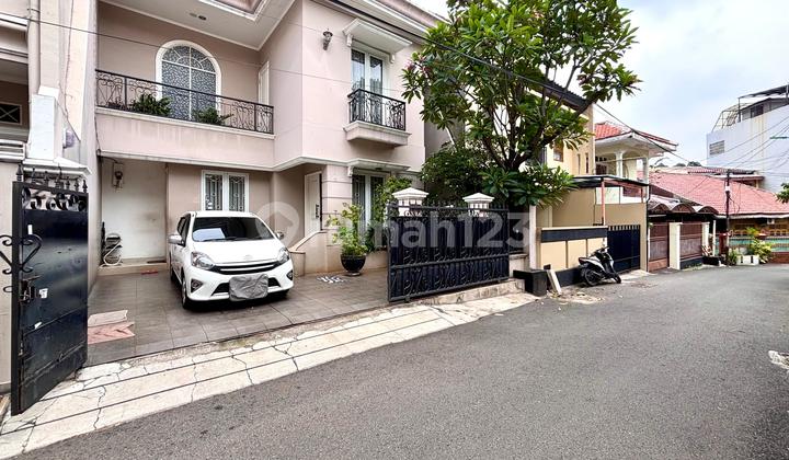 2 Minutes to Ecopark on Foot, Ready to Live In, Negotiable Price