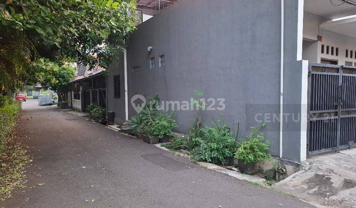 Rumah Di Lokasi Strategis Dekat Tebet Eco Park 2