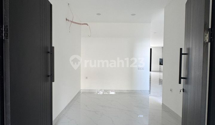Rumah Mewah di De Park BSD Rumah Mewah di De Park BSD