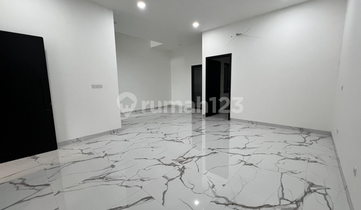 Rumah Brand New di Griyaloka BSD Rumah Brand New di Griyaloka BSD