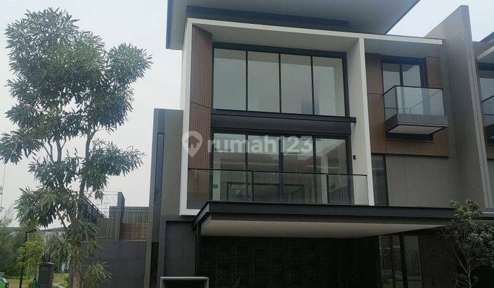 Rumah Mewah Di Navapark Bsd 1