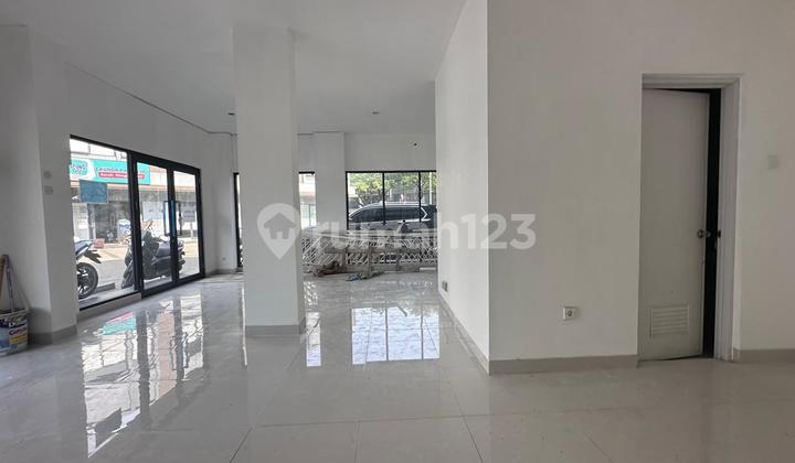 Ready-to-Use Shophouse in Gading Serpong
