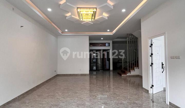 New House in Nusaloka BSD