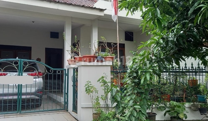 Ready-to-Occupy House In Villa Melati Mas Serpong
