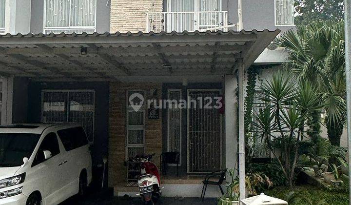 Rumah Hook Asri  depan Taman dalam Cluster Baru Cibubur Country Cibubur 2