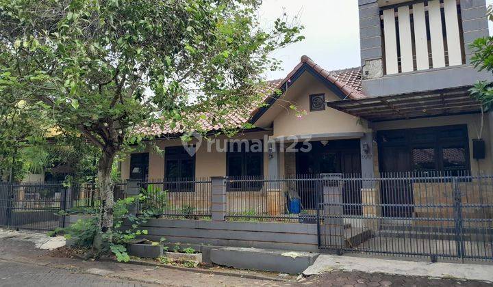 Jual Cepat Rumah Raffless Hills Lt. 225mt Dan Lb.200raffless Hills Cibubur 1