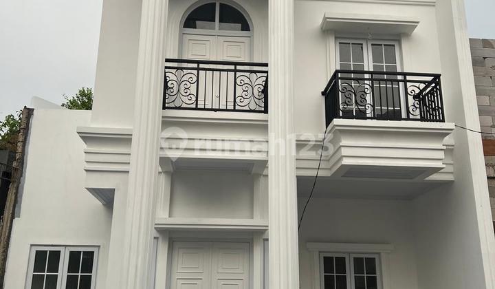 Jual Cepat Rumah Town House Klasic Posisi Di Hook Lokasi Strategis Ciracas Jakarta Timur