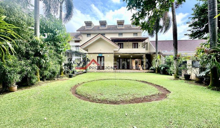 Ready-to-Occupy House with a Spacious Yard in Cipete, South Jakarta