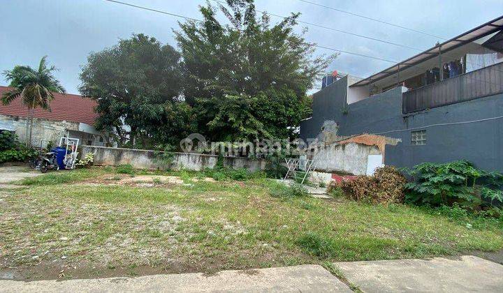 Dijual Tanah di Hj.Nawi 297 m² SHM 2