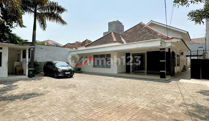 Rumah Lama Lokasi Bagus Zona Komersial di Tanah Abang, Jakarta Pusat 2