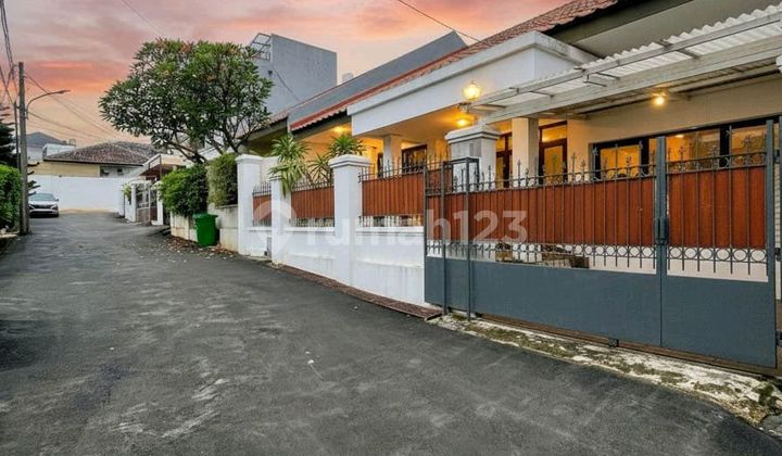 Rumah Satu Lantai Kokoh Terawat di Cipete, Jakarta Selatan