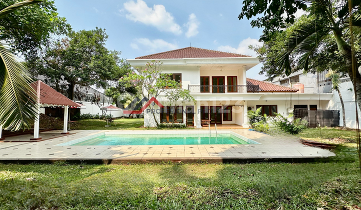 Rumah Hunian Cocok Untuk Kantor di Kemang, Jakarta Selatan