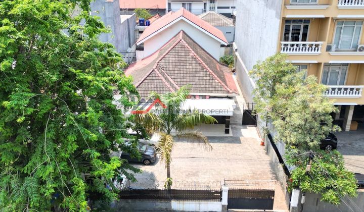 Rumah Lama Lokasi Bagus Zona Komersial di Tanah Abang, Jakarta Pusat Rumah Lama Lokasi Bagus Zona Komersial di Tanah Abang, Jakarta Pusat