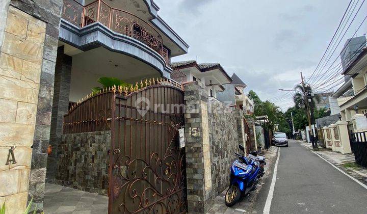 Rumah di Kawasan Senopati Area Jakarta Selatan 2