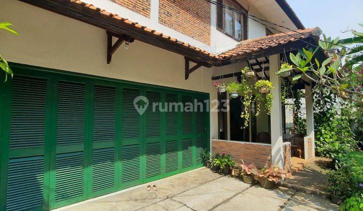 Rumah Bagus di Kawasan Senopati, Kebayoran Baru Jakarta Selatan 1