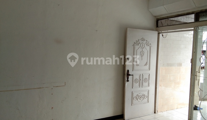 Hanya 5 Menit ke Pondok Indah Mall dan Sekolah Bina Mulia