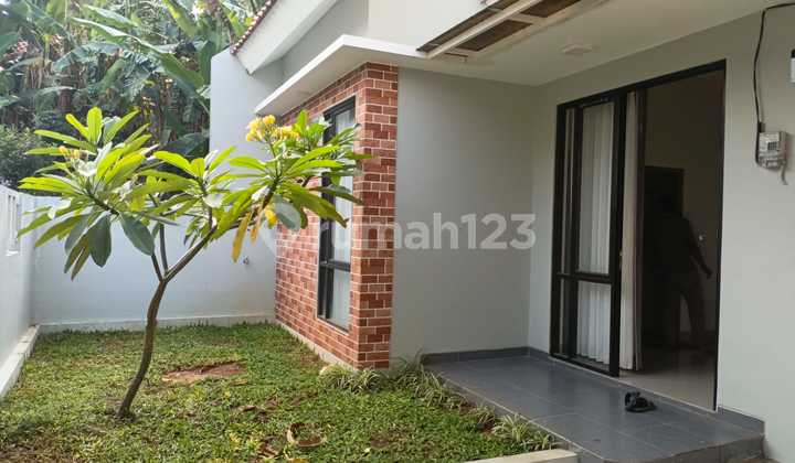 Nice/New House, Ready to Move In Near Transjkt Bus Stop